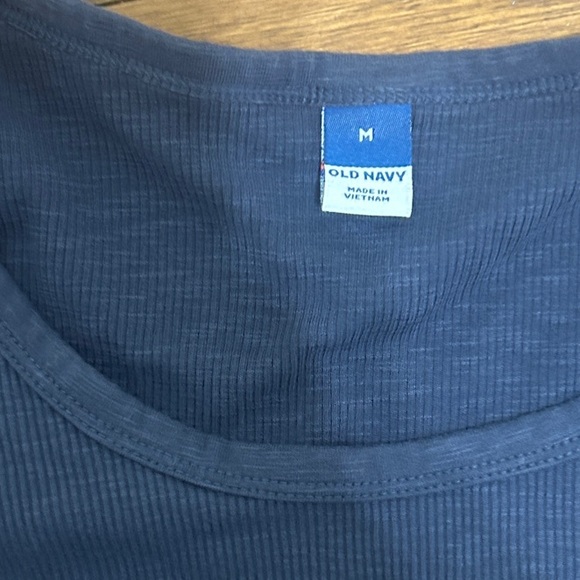 Old Navy Navy Ribbed Long Sleeve Crop Tee - Picture 2 of 3